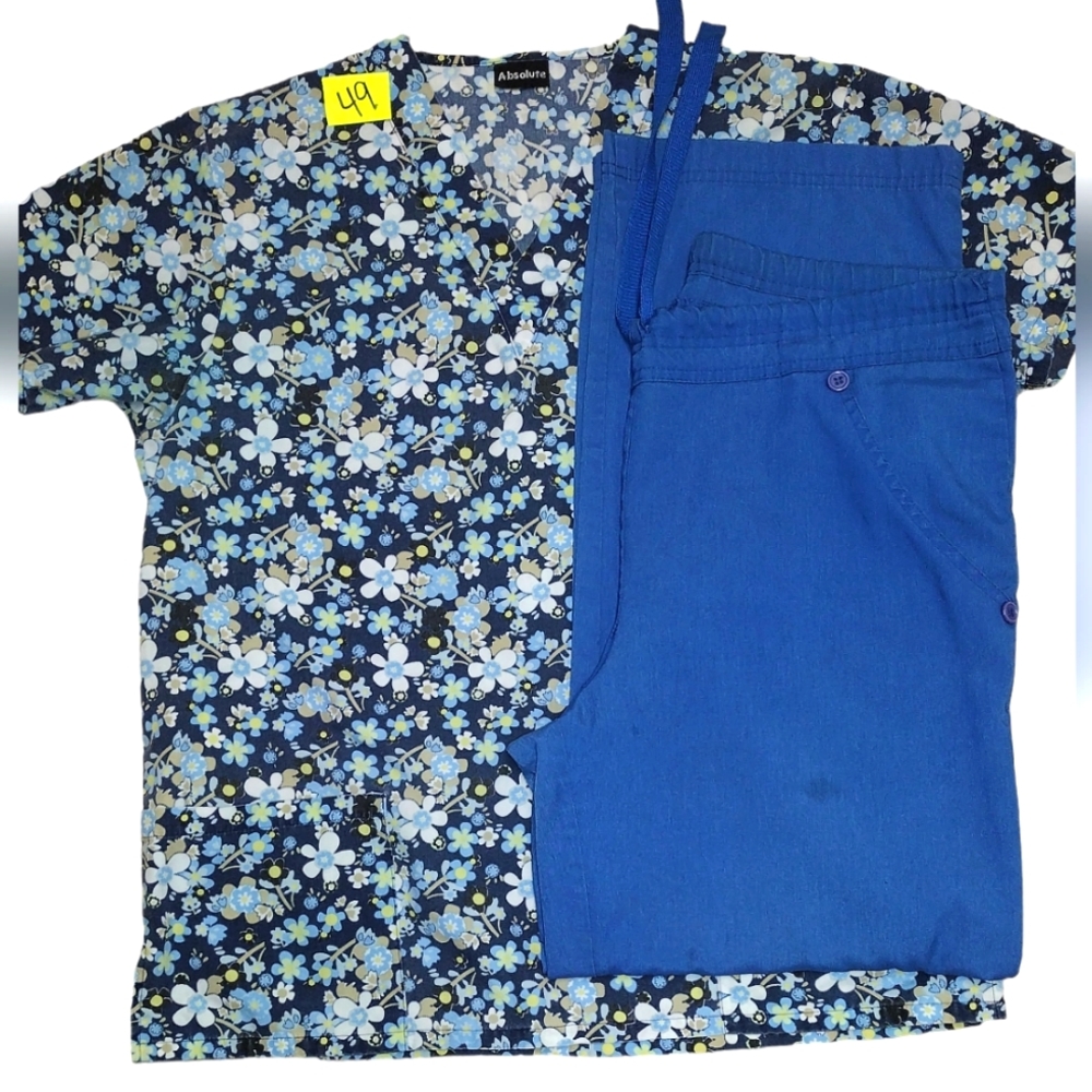 Scrub set